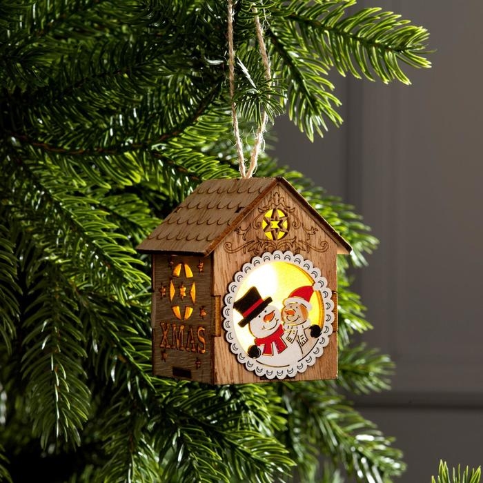 Ёлочная игрушка «Домик со снеговиками», от батареек, свечение тёплое белое Ёлочная игрушка «Домик со снеговиками», от батареек, свечение тёплое белое