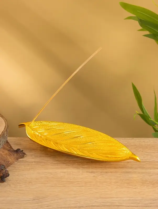 Подставка под благовония &laquo;Лист&raquo;, 23.5&times;8.5&times;2.5 см, алюминий, золотая