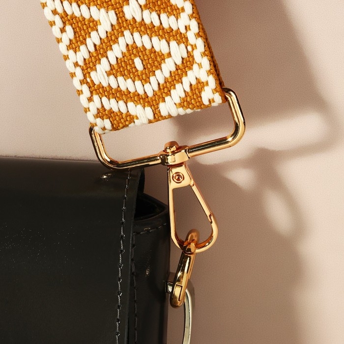 Ручка для сумки &laquo;Ромбы&raquo;, стропа, 135 &plusmn; 3 &times; 3,8 см, цвет горчичный/белый