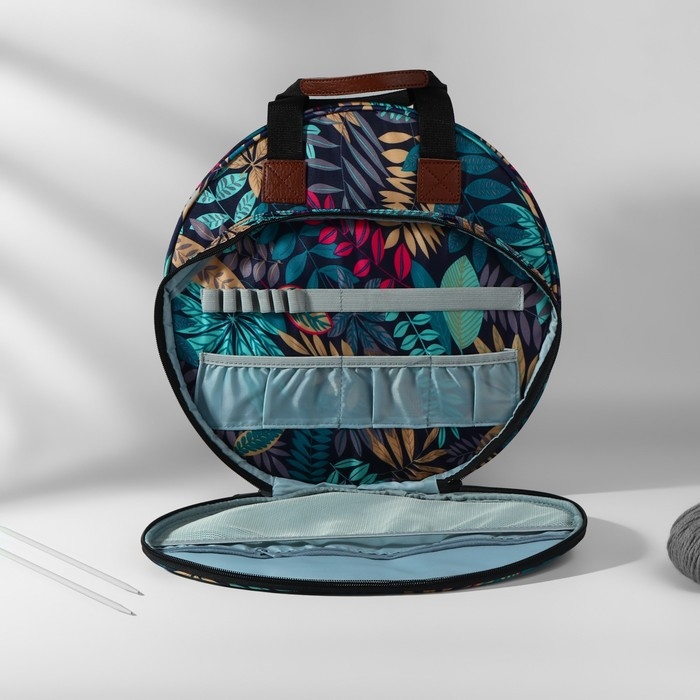 Сумка для вышивания &laquo;Листья&raquo;, 2 отделения на молнии, с ручками, d = 35 &times; 12 см