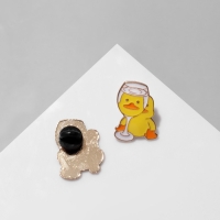 Набор значков (2 шт.) &laquo;Зверюшки&raquo; с бокалом, цветной