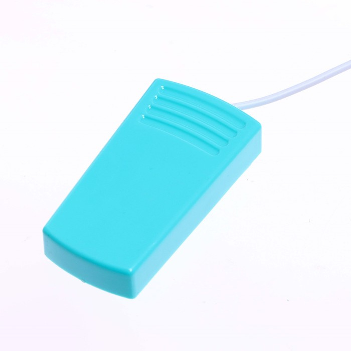 Швейная машинка &laquo;Рукодельница&raquo;, 3 катушки