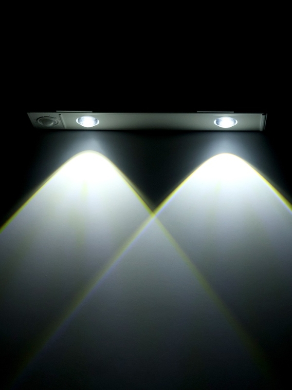 Светильник светодиодный с датчиком движения, 1Вт, от аккум. батареи, 20 см, 3000К-6500К