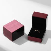 Футляр под кольцо &laquo;Премиум&raquo;, 6&times;6,5, цвет бордовый