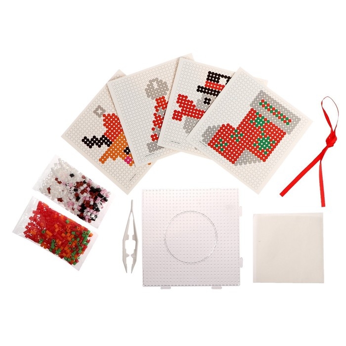 Новогодняя термомозаика &laquo;Новый год!&raquo; с пинцетом