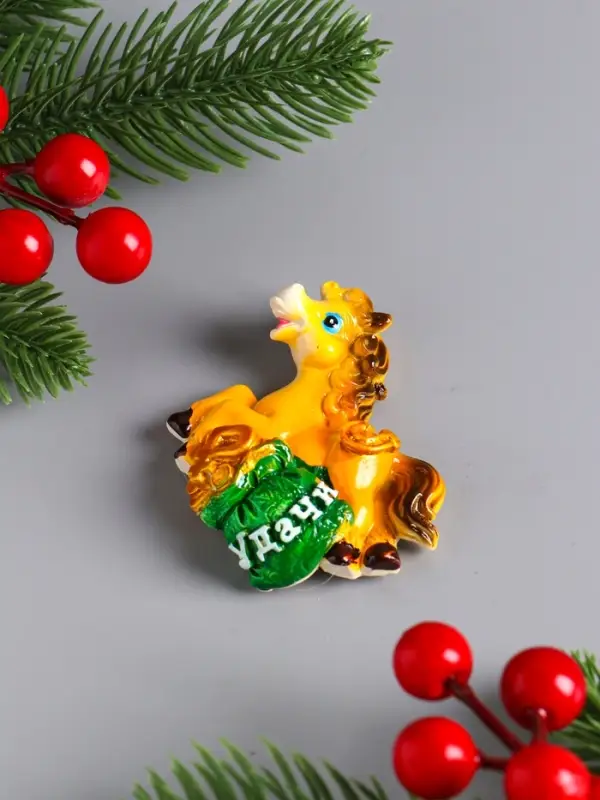 Магнит полистоун  "Лошадка с мешком золотых монет" МИКС 5,7х6,5 см