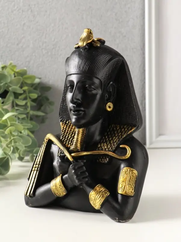 Статуэтка "Фараон" 19х12х9 см, черный с золотой росписью