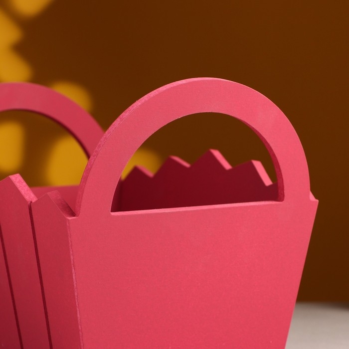 Кашпо деревянное 25×16×17 см Кашпо деревянное 25×16×17 см "Мария", ручки боковые, МДФ, Бордо