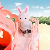 Дом для зверей &laquo;Зайчики: сладости&raquo; с набором аксессуаров