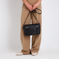 Сумка женская на магнитах, длинный ремень, цвет Сумка женская на магнитах, длинный ремень, цвет