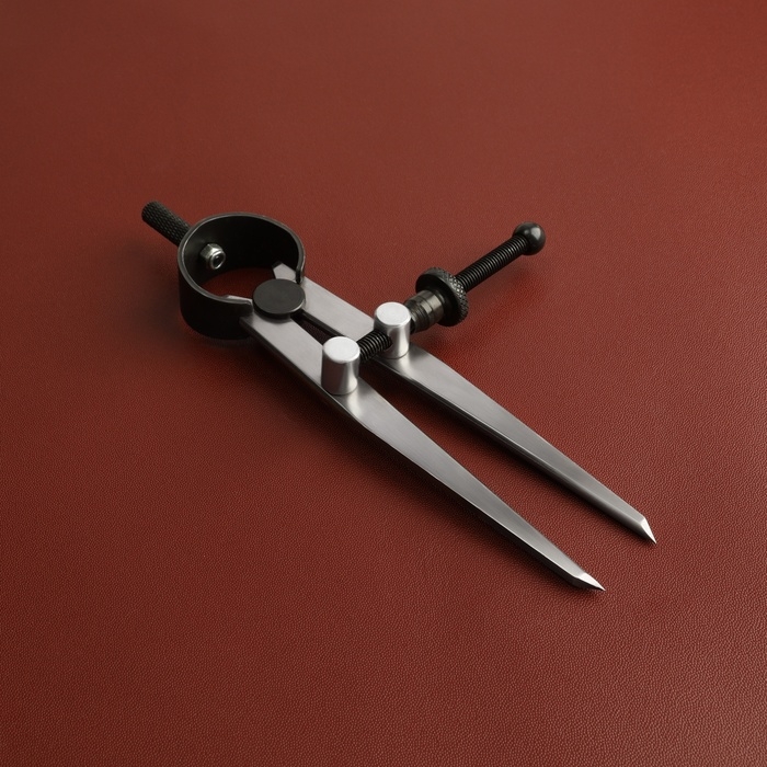 Кронциркуль для кожи, разметочный, 100 мм, 15 &times; 8 см, цвет серебряный/чёрный