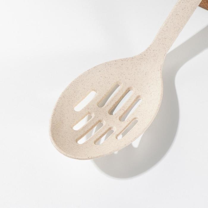 Ложка с прорезями Доляна &laquo;Беж&raquo;, 28,5&times;6,2 см, цвет бежевый