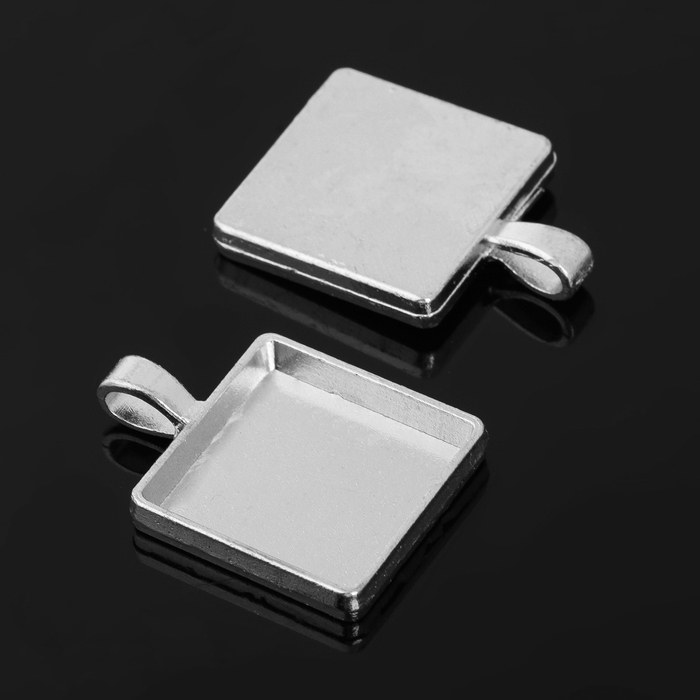 Рамка с сеттингом A3231, площадка 20&times;20 мм, цвет серебро