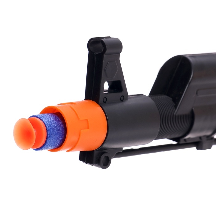 Автомат &laquo;АК-47&raquo;, стреляет присосками и шариками