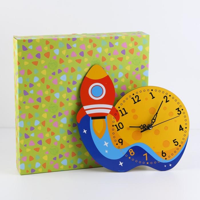 Часы &laquo;Космос&raquo;, 25 х 30 см