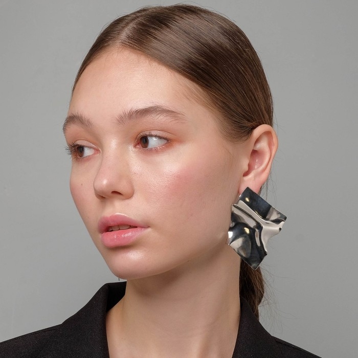 Серьги металл &laquo;Атмосфера&raquo; ромб, цвет серебро