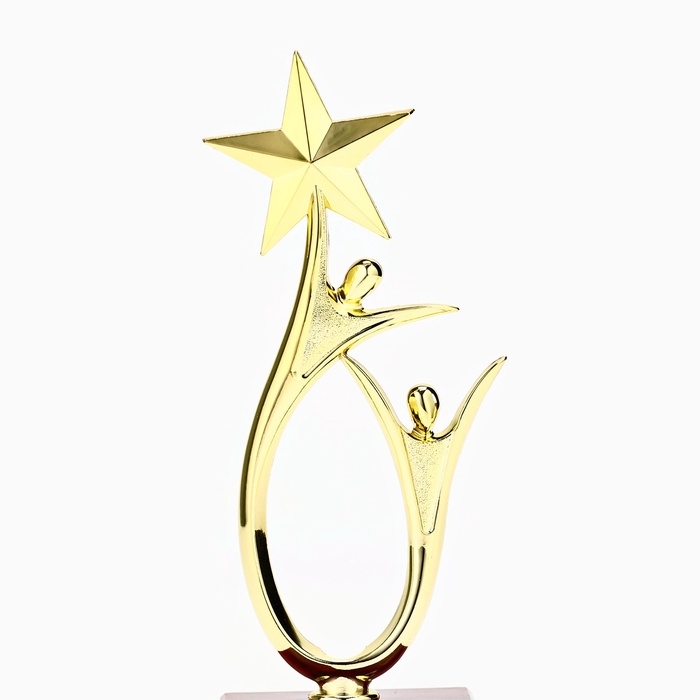 Наградная фигура &laquo;Человек со звездой&raquo;, золото, подставка пластик красная, 18 х 6 х 6 см.