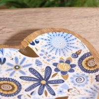 Блюдо в форме сердца &laquo;Васильки&raquo;, дерево манго, 20.5&times;20&times;2.3 см