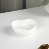 Соусник керамический Доляна &laquo;Сердце&raquo;, 50 мл, 8&times;7,3 см, цвет белый