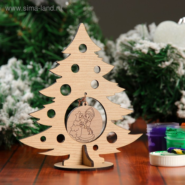 Сувенир &laquo;Елочка со Снегурочкой&raquo; на подставке
