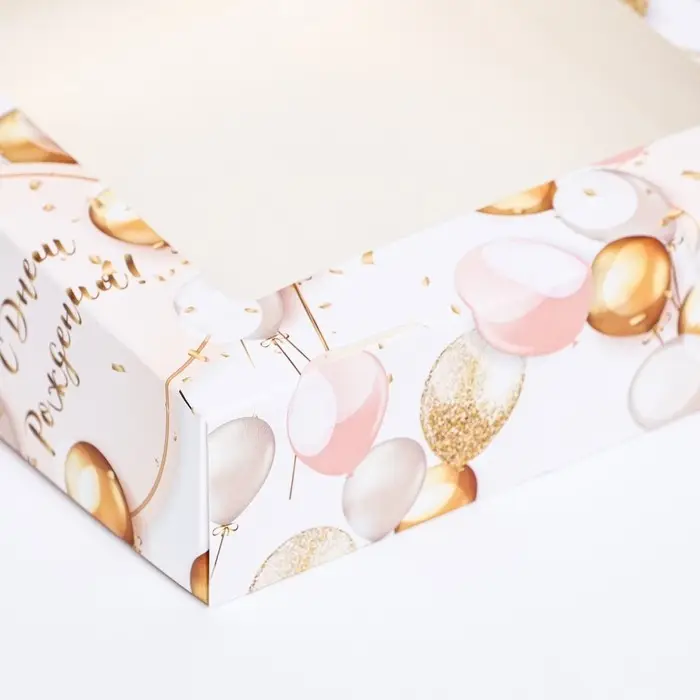 Коробки подарочная, складная, с окном, &laquo;С Днем Рождения&raquo; 15&times;15&times;4 см