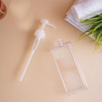 Дозатор для жидкого мыла Доляна, 700 мл, 6,5&times;20 см, цвет прозрачный