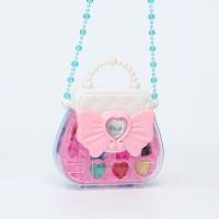 Набор косметики для девочек &laquo;Сумочка с цепочкой&raquo;