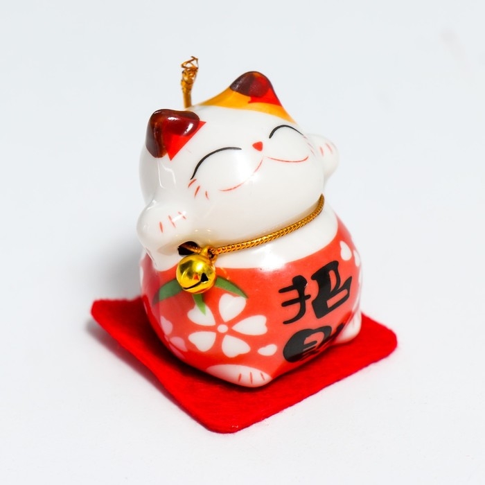 Сувенир керамика "Манэки-нэко в костюмчике с бубенчиком" 4,5х3,8х4,6 см набор 5 шт