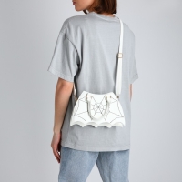 Сумка молодёжная на молнии, цвет белый