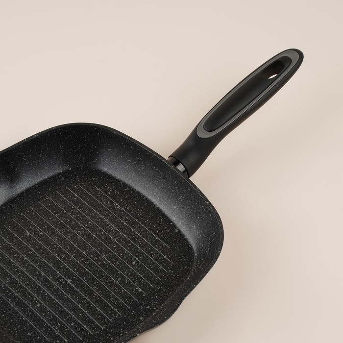 Сковорода-гриль алюминиевая с антипригарным покрытием SL Home, d=24 см, h=4 см, индукция, цвет чёрный Сковорода-гриль алюминиевая с антипригарным покрытием SL Home, d=24 см, h=4 см, индукция, цвет чёрный