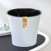 Кашпо для цветов со вставкой &laquo;Арте&raquo;, 2 л, цвет бело-чёрный