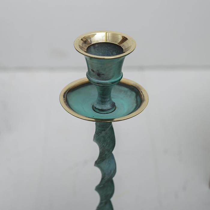 Подсвечник под старину "Вираж" латунь 7,5х7,5х18 см