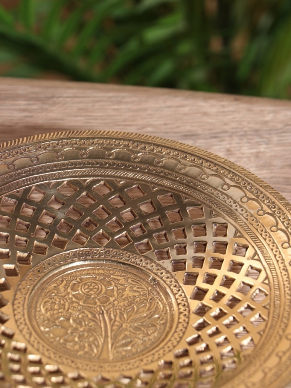 Блюдо сервировочное &laquo;Ажурное&raquo;, латунь, 17&times;17&times;3 см