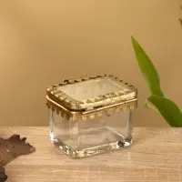 Шкатулка &laquo;Коробок&raquo;, 6&times;5.5&times;4.5 см, латунь, стекло