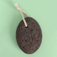 Натуральная пемза для педикюра, с подвесом, 9,5 &times; 7 см, цвет коричневый