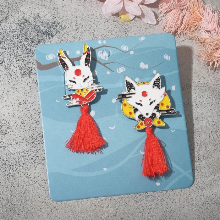 Набор значков (2 шт.) «Кисточки» лиса и заяц, цветные в золоте Набор значков (2 шт.) «Кисточки» лиса и заяц, цветные в золоте