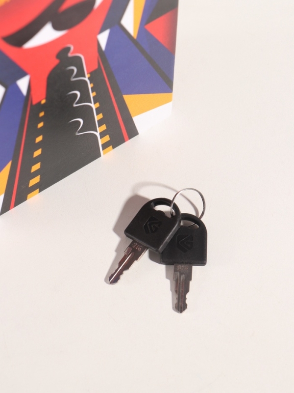 Сейф-книга дерево кожзам "Джордж Оруэлл. 1984" 21х13х5 см