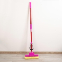 Швабра для мытья пола с двойным роликовым отжимом Доляна, насадка ПВА 28&times;6 см, телескопическая ручка 96-119 см, цвет МИКС