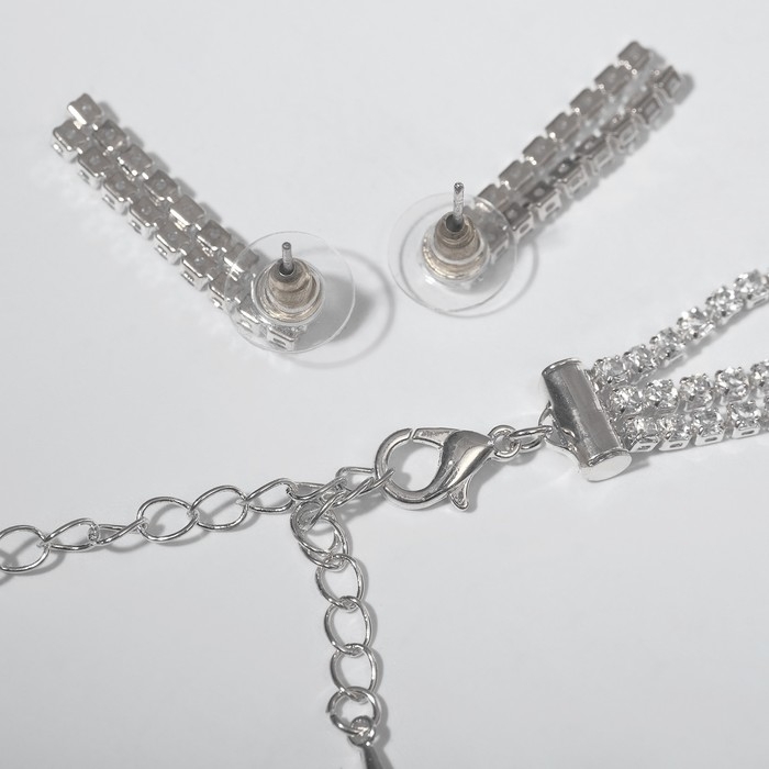 Набор 2 предмета: серьги, колье «Водопад» три нити, цвет белый в серебре, 44 см Набор 2 предмета: серьги, колье «Водопад» три нити, цвет белый в серебре, 44 см