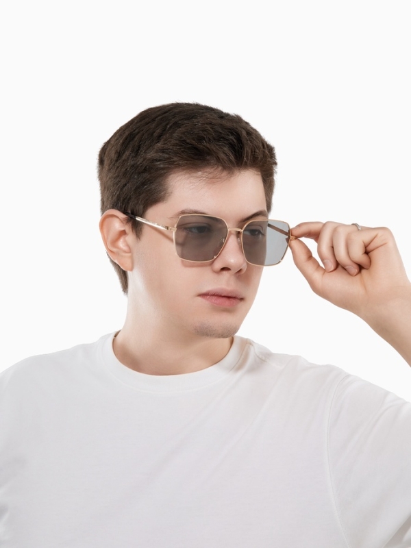 Очки солнцезащитные фотохромные, uv 400, дужка 13.5 см, ширина 12.7 см, линза 5 х 5.5 см Очки солнцезащитные фотохромные, uv 400, дужка 13.5 см, ширина 12.7 см, линза 5 х 5.5 см