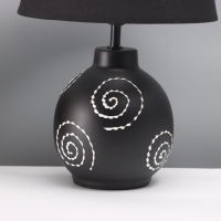 Лампа настольная "Луиза" 1х40Вт Е27 черный/белый 25х25х38,,5см Лампа настольная "Луиза" 1х40Вт Е27 черный/белый 25х25х38,,5см