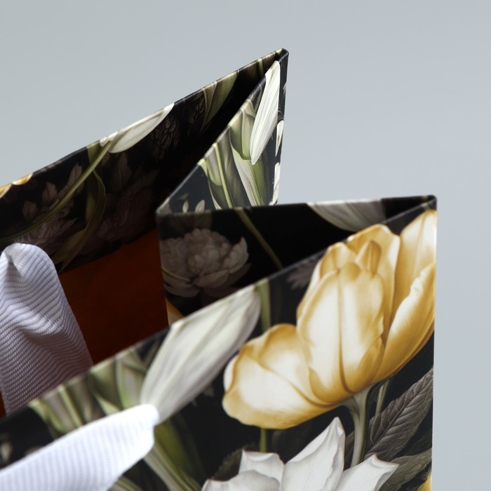 Пакет подарочный под две бутылки, упаковка, &laquo;Красота внутри&raquo;, 35 х 20 х 9 см