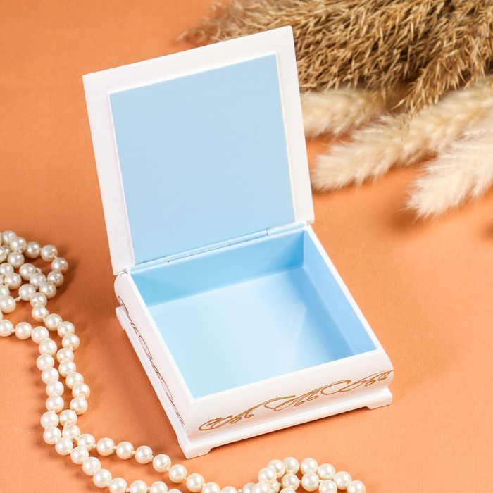 Шкатулка &laquo;Цветы в вазочке&raquo;, белая, 10&times;10 см, лаковая миниатюра