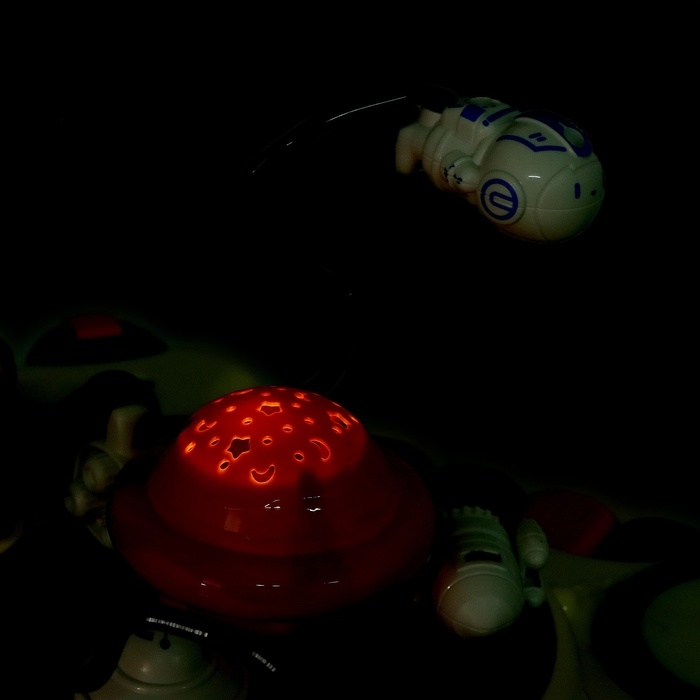 Развивающий столик &laquo;Астронавт&raquo;, световые и звуковые эффекты