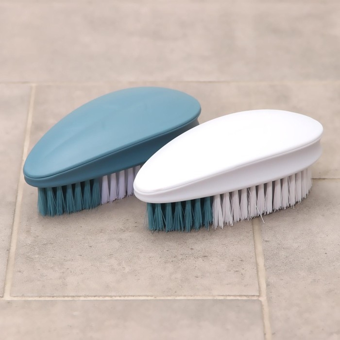 Щётка - утюжок Доляна &laquo;Листок&raquo;, 14&times;7&times;4,5, цвет МИКС