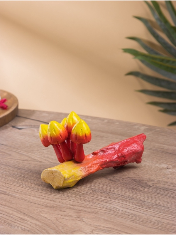 Сувенир "Коряга с грибочками" дерево Камал, 20х10х10 см, цв. красно-желтый