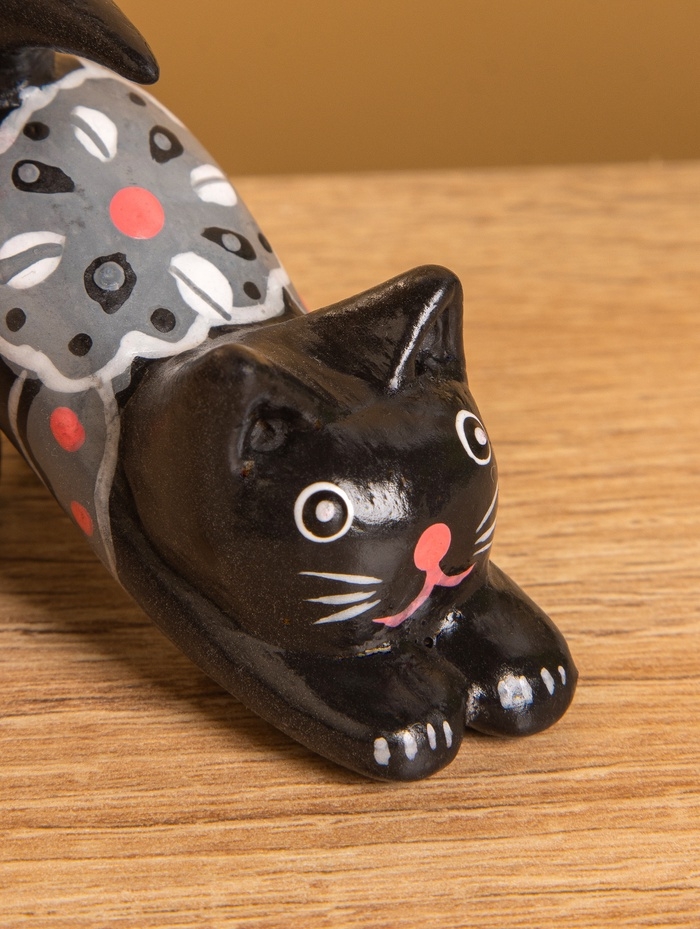 Сувенир &laquo;Потягивающийся Кот&raquo;, 2.5&times;6&times;5 см, дерево, чёрный