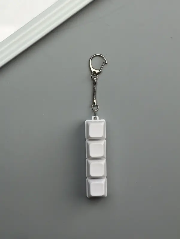 Брелок - антистресс для ключей на карабине &laquo;Клавиши кейкап&raquo;, белый, 7.6&times;2&times;2.7 см