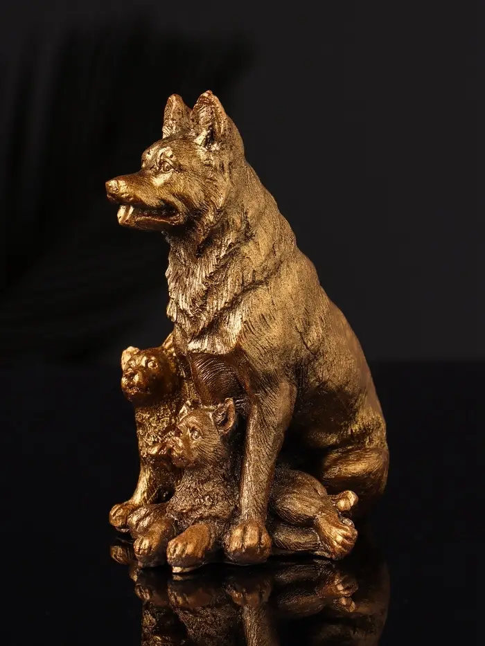 Фигура "Овчарка с щенками" 10х7 см,бронза