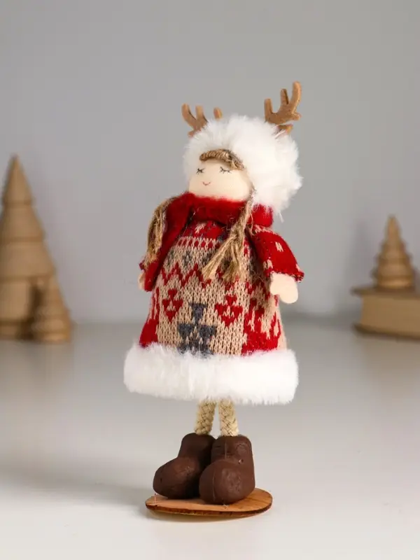 Кукла интерьерная "Малышка в вязаном платье в шапке с рожками" 6,5х6,5х16,5 см